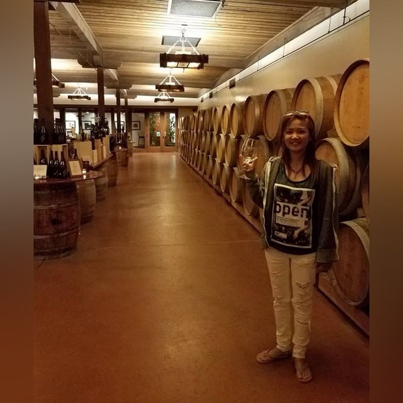 Hi, my name is Jo Cruz and I am a web and graphic designer and Posh is my hustle - Picture 9 of 16